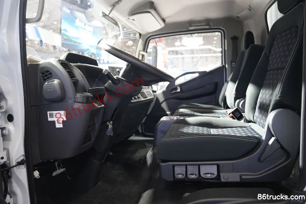 Dongfeng EV350 4.2m Single Row Pure Electric Box Van, CATL 100.46kWh, 4X2(6 wheels) Cab (2) | 86Trucks