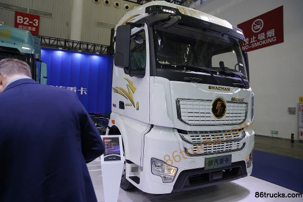SHACMAN Delong M5000C Elite Edition, 4.5L Diesel, 280hp, 4X2(6 wheels), Fast Gear 8-Speed, Box Cargo Truck Exterior