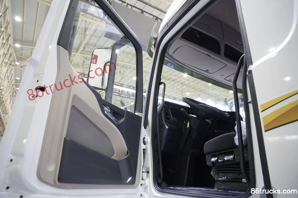 SHACMAN Delong M5000C Version élite 4.5L diesel 280 ch 4X2(6 roues) Fast Gear 8 vitesses Camion porteur fourgon Cabine (1) | 86Trucks