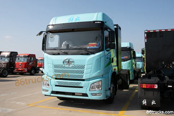 FAW Jiefang Qingdao JH6 4X2(6 wheels) Battery Swap Electric Tractor Truck CATL 400.61kWh Exterior (3) | 86Trucks