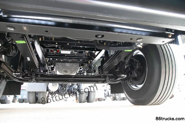 FAW Jiefang Qingdao JH6 6X4(10 wheels) 500kW Electric Tractor Truck CATL 465.99kWh Chassis (1) | 86Trucks