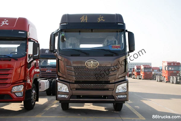 FAW Jiefang Qingdao JH6 7.8L Diesel 380 hp 4X2(6 wheels) Fast Gear 10-speed 6.75m Raised Roof Stake Truck Exterior
