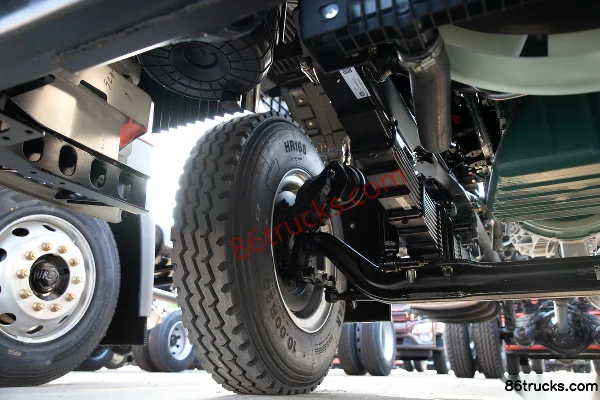 FAW Jiefang Qingdao JH6 7.8L Diesel 380 hp 4X2(6 wheels) Fast Gear 10-speed 6.75m Raised Roof Stake Truck Chassis (2) | 86Trucks