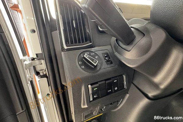 Sitrak SITRAK G5S 4X2(6 wheels) 9.6m Pure Electric Van Truck CATL 352kWh Cab (3) | 86Trucks