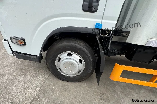 Jiangxi Isuzu Yifang EC7 Standard Edition 116hp 4X2(6 wheels) 4.2m Single Row Van Light Truck (Hydraulic Brake)(China VI) Chassis (1) | 86Tr