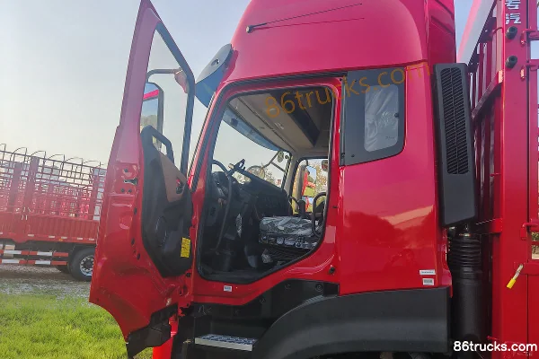 Dongfeng Commercial Vehicle Tianjin KR PLUS 2025 7.5L Diesel 350 hp 4X2(6 wheels) Fast Gear 10-Speed High Roof Double Sleeper 6.8m Stake Car