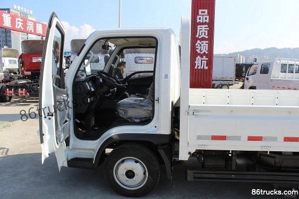 Shidai Linghang S1 1.5L CNG 129 hp 4X2(6 wheels) Landai 6-speed 4.22m single-row flatbed mini truck Cab (1) | 86Trucks