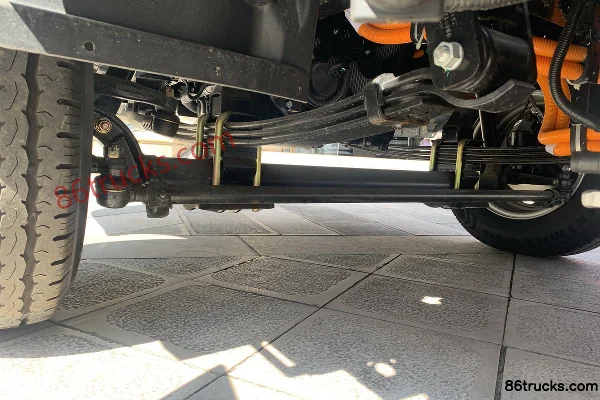 FARIZON Xingzhi F5E 2025 Model Zhiyun Edition 4X2(6 wheels) 3.82m Single Row Pure Electric Refrigerated Truck Zhixin 61.669kWh Chassis (1)