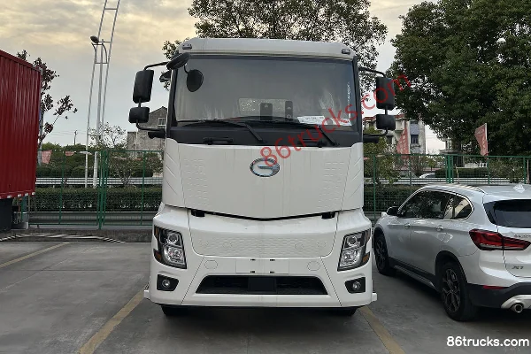 GAC Leader T7 Standard Load Edition 6X4(10 wheels) Electric Tractor Truck CALB 400.62kWh Exterior (2) | 86Trucks