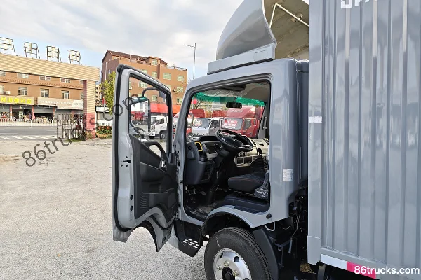 Dongfeng Duolika D5 2018 88 ch 4X2(6 roues) 3,1 m fourgon cabine approfondie (frein pneumatique) (1) | 86Trucks