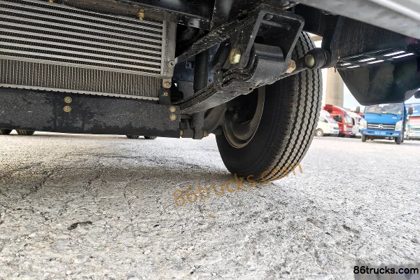 Dongfeng Duolika D5 2018 88 ch 4X2(6 roues) 3,1 m fourgon cabine approfondie (frein pneumatique) Châssis (3) | 86Trucks