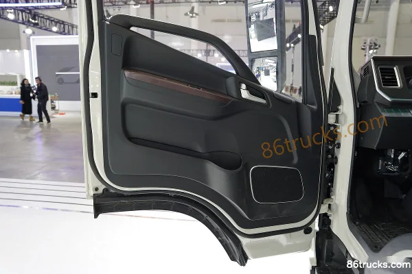 JAC ES6 4.18m Single Row Electric Flatbed Light Truck CATL 100.46kWh 4X2(6 wheels) Cab (2) | 86Trucks