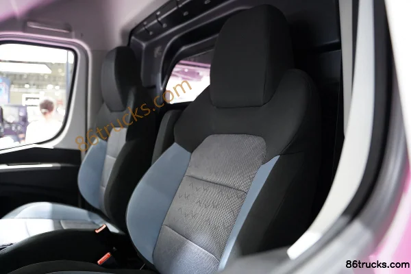 JACVan Baolu Dream Edition 2-Seat Electric Panel Van CATL 63.75kWh Cab (3) | 86Trucks