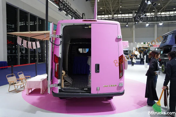 JACVan Baolu Dream Edition 2-Seat Electric Panel Van CATL 63.75kWh Cargo Box (2) | 86Trucks