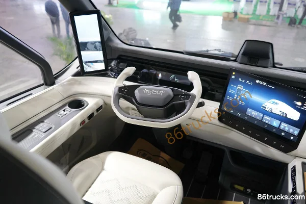 Haipt H49 6X4(10 wheels) Hydrogen Fuel Cell Tractor Truck 75kWh Cab (1) | 86Trucks