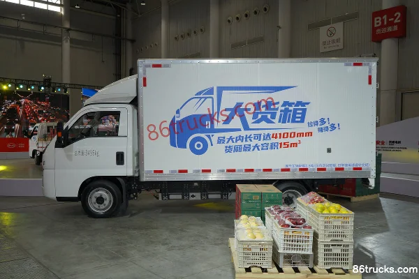 BYD T4 version Technologie 3,815 m fourgon électrique pur à cabine simple FinDreams 62,4 kWh 4X2(6 roues) Extérieur (3) | 86Trucks