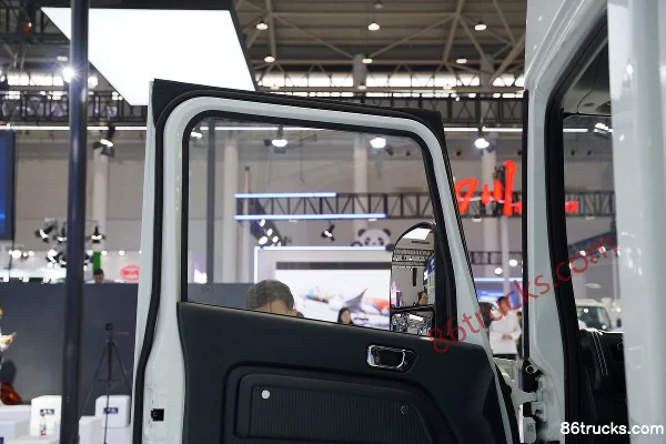 JAC Kunpeng ET9 Édition Luxe 4,15 m cabine simple fourgon électrique pur 120,27 kWh CATL 4X2(6 roues) (3) | 86Trucks