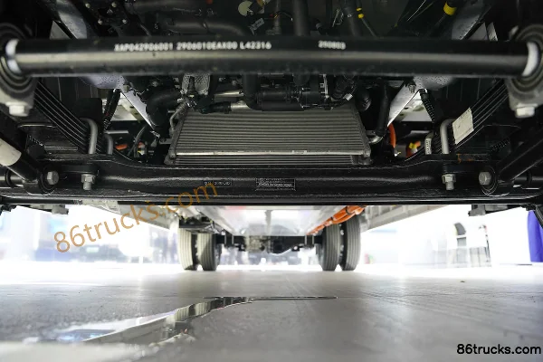 JAC Kunpeng ET9 Édition Luxe 4,15 m cabine simple fourgon électrique pur 120,27 kWh CATL 4X2(6 roues) Châssis (1) | 86Trucks
