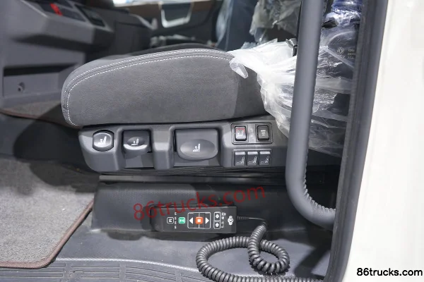Dongfeng Tianlong Flagship GX 4X2(6 wheels) Hydrogen Fuel Cell Tractor Truck 99kWh Cab (1) | 86Trucks