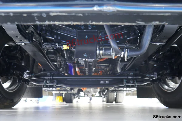 Dongfeng Tianlong Flagship GX 4X2(6 wheels) Hydrogen Fuel Cell Tractor Truck 99kWh Chassis (1) | 86Trucks