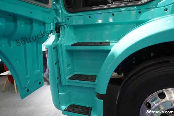 Zaihe Auto Ultra Long Range Edition 4X2(6 wheels) Fuel Cell Tractor Truck CATL 600kWh Cab (2) | 86Trucks