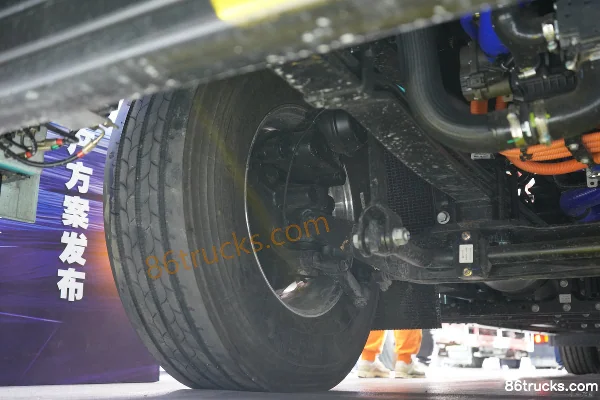 Zaihe Auto Ultra Long Range Edition 4X2(6 wheels) Fuel Cell Tractor Truck CATL 600kWh Chassis (2) | 86Trucks