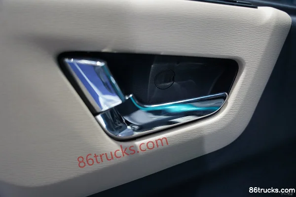 Dongfeng Tianlong KL 6X4(10 wheels) Range-Extended Hybrid Tractor Truck CATL 78.3kWh Cab (2) | 86Trucks
