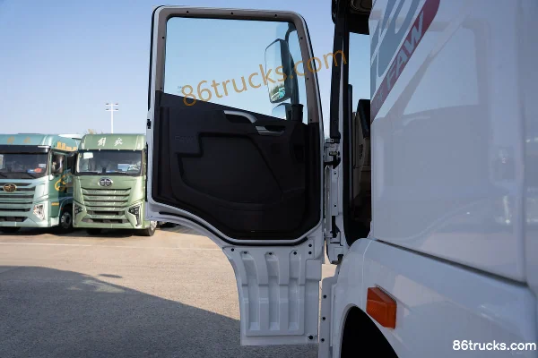FAW Jiefang Qingdao JH6 camion lourd 420 ch 4X2(6 roues) tracteur routier Cabine (1) | 86Trucks