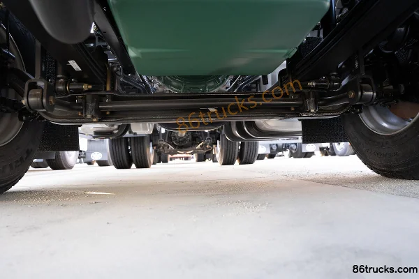 FAW Jiefang Qingdao JH6 camion lourd 420 ch 4X2(6 roues) tracteur routier Châssis (1) | 86Trucks