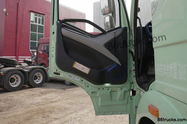 FAW Jiefang J6P 6X4(10 roues) tracteur routier électrique pur CATL 400.61kWh Cabine (2) | 86Trucks