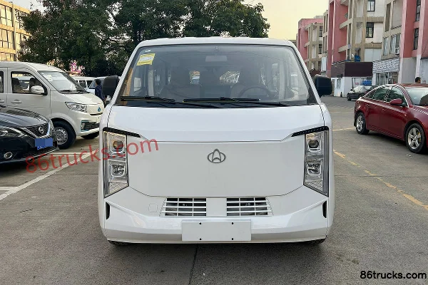 Changan Kuayue Starlight 2025 Smart Super Charge Edition 7-Seat Pure Electric Light Bus CATL 43.53kWh Exterior (2) | 86Trucks