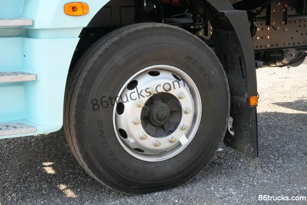 SHACMAN Delong New M3000 Lightweight Version 6X4(10 wheels) Electric Tractor Truck CATL 400.61kWh Chassis (1) | 86Trucks