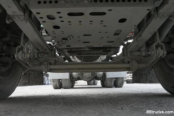 Union Truck Dianqilin Standard Charging Version 6X4(10 wheels) Flat Roof Electric Tractor Truck CATL 400.61kWh Chassis (1) | 86Trucks