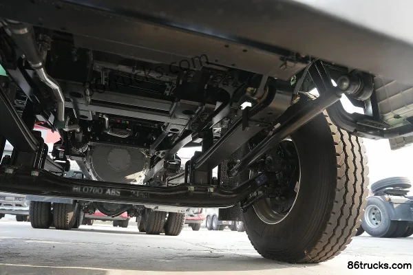 FARIZON X7E 25T 6X4(10 wheels) pure electric tractor truck 422.87kWh Chassis (3) | 86Trucks