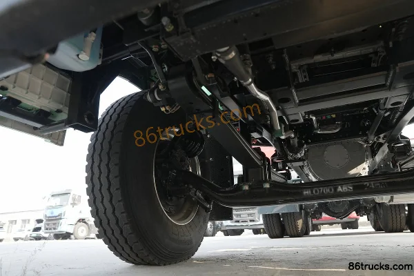 FARIZON X7E 25T 6X4(10 wheels) pure electric tractor truck 422.87kWh Chassis (2) | 86Trucks