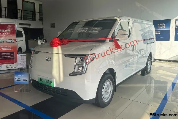 Ruichi R5 Cargo Version 2025 Zhixing Supercharge Edition Chaoyue Type II 2-Seat Pure Electric Enclosed Truck CATL 50.1kWh Exterior (3) | 86T