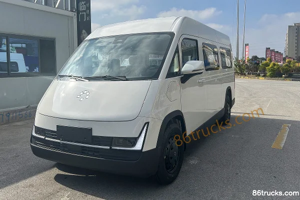 Foton Lefu MAX 2025 Model Yuexing Edition 6-Seat Electric Light Bus CATL 66.67kWh Exterior (3) | 86Trucks