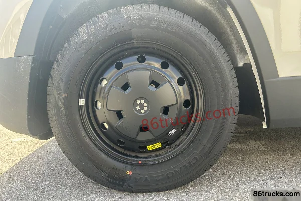 Foton Lefu MAX 2025 Model Yuexing Edition 6-Seat Electric Light Bus CATL 66.67kWh Chassis (2) | 86Trucks