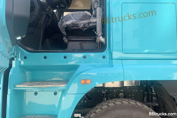 Sinotruk HOWO V9 8X4(12 wheels) 8.8m Raised Roof Pure Electric Dump Truck CATL 601kWh Cab (3) | 86Trucks