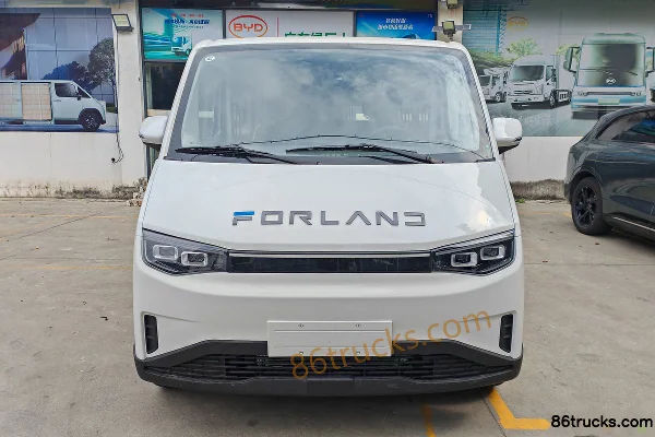 Foton U7 6-seat Pure Electric Light Bus Aiyike 50.23kWh Exterior (2) | 86Trucks