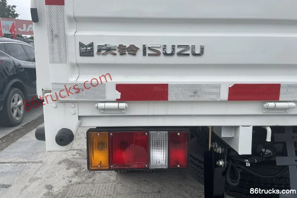 Isuzu 100P 115 hp 4X2(6 wheels) 3.235m double-row flatbed light truck Body (3) | 86Trucks