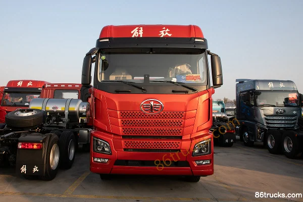 FAW Jiefang Qingdao JH6 Édition Zhixiang 12.5L Diesel 580 ch 6X4(10 roues) FAW Jiefang 12 vitesses Tracteur routier Extérieur (2) | 86Trucks