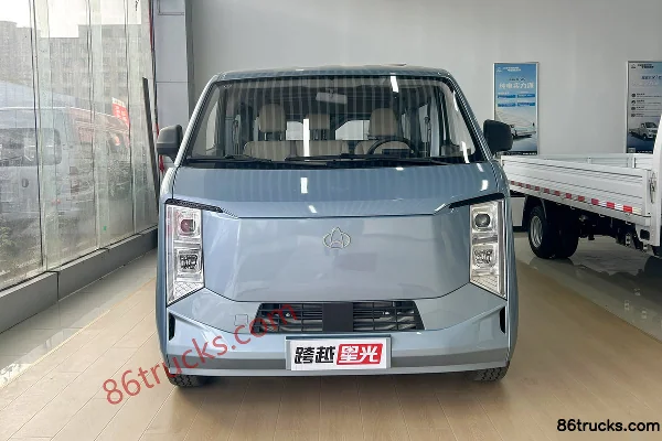 Changan Kuayue Starlight 2025 Comfort Long Range Edition 7-Seat Pure Electric Light Bus CATL 50.23kWh Exterior (2) | 86Trucks