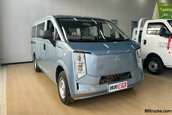 Changan Kuayue Starlight 2025 Comfort Long Range Edition 7-Seat Pure Electric Light Bus CATL 50.23kWh Exterior