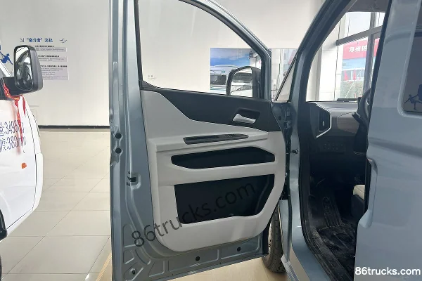 Changan Kuayue Starlight 2025 Comfort Long Range Edition 7-Seat Pure Electric Light Bus CATL 50.23kWh Cab (1) | 86Trucks