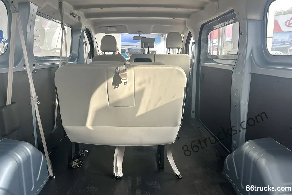 Changan Kuayue Starlight 2025 Comfort Long Range Edition 7-Seat Pure Electric Light Bus CATL 50.23kWh Cargo Box (2) | 86Trucks