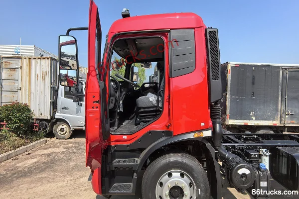 Dongfeng Tianjin KR Star Edition 4.8L Diesel 240hp 4X2(6 wheels) Fast Gear 8-Speed 6.8m Flatbed Cargo Truck Cab (1) | 86Trucks