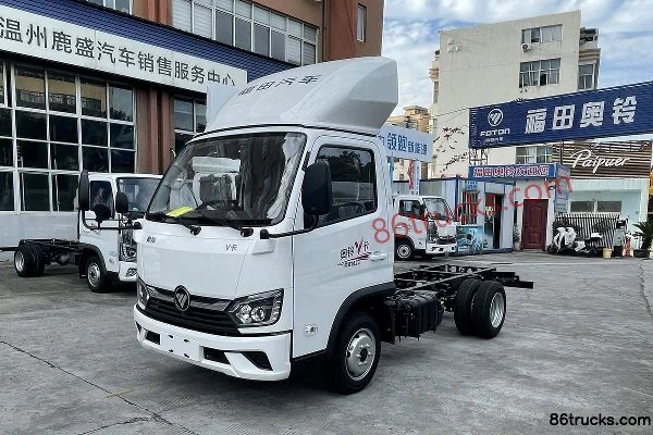 Foton V Card 2.3L Diesel 142hp 4X2(6 wheels) WLY 5-Speed 4.17m Single Row Van Truck Exterior (3) | 86Trucks