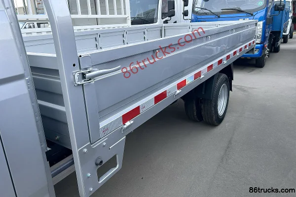 Chery Commercial Vehicle Kairui K7 Standard Hydraulic Brake 3.7m Single Row Pure Electric Panel Van Micro Truck CATL 70.595kWh 4X2(6 wheels)