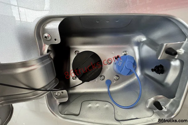 Jiangxi Isuzu RE-MAX Ruimai 2026 Model 2.8T Diesel 150hp Automatic 4WD Standard Box Double Row Pickup Body (5) | 86Trucks